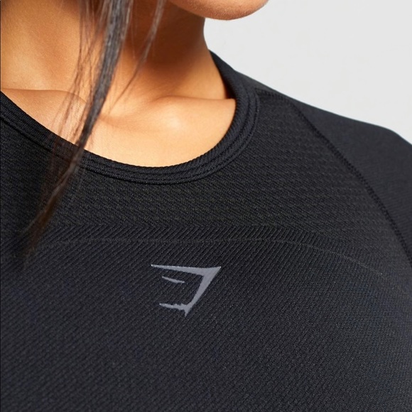 NWT Gymshark black ultra seamless crop top - Picture 4 of 12
